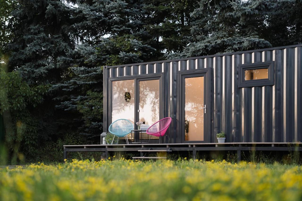 Container Apartment Дечин Екстериор снимка